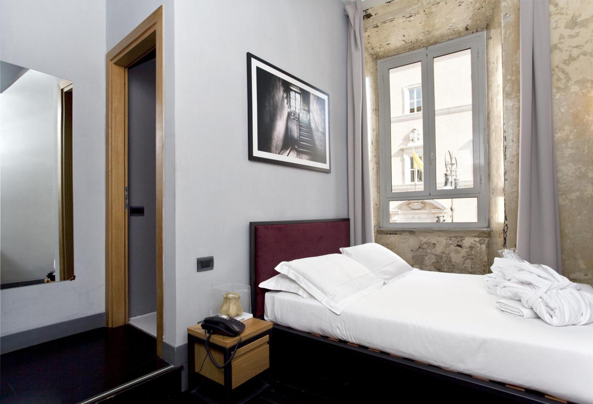 Deluxe Double Room Small Double Bed
