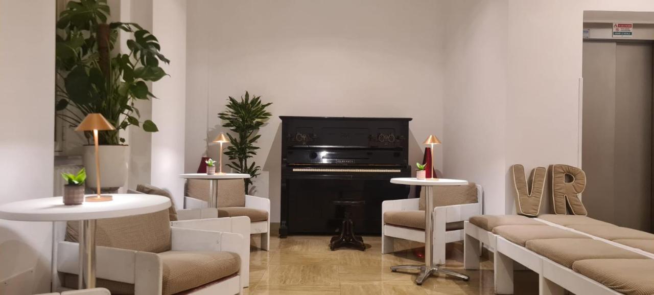 Economy Single Room with Shared Bathroom,1415800992:JPEG