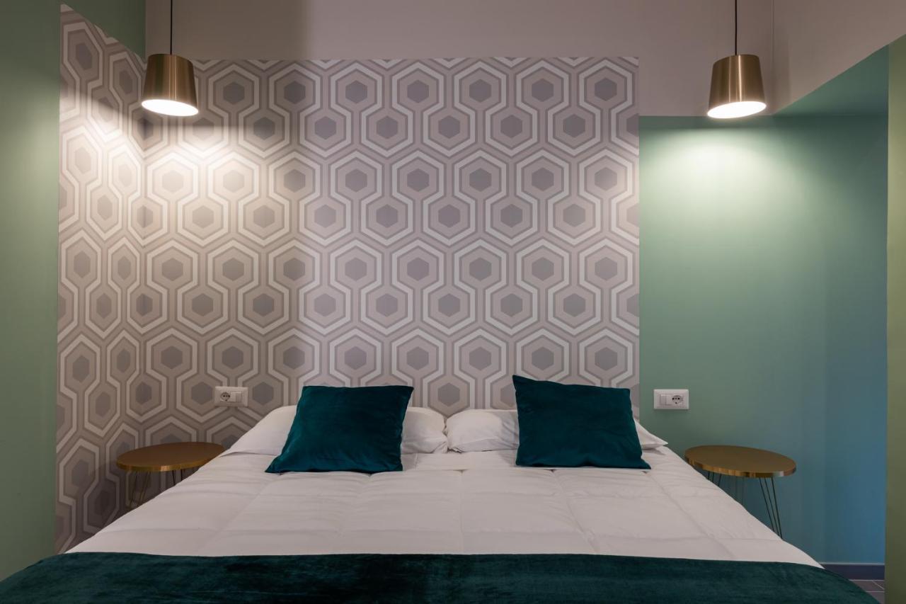 Twin Room,1498485685:JPEG