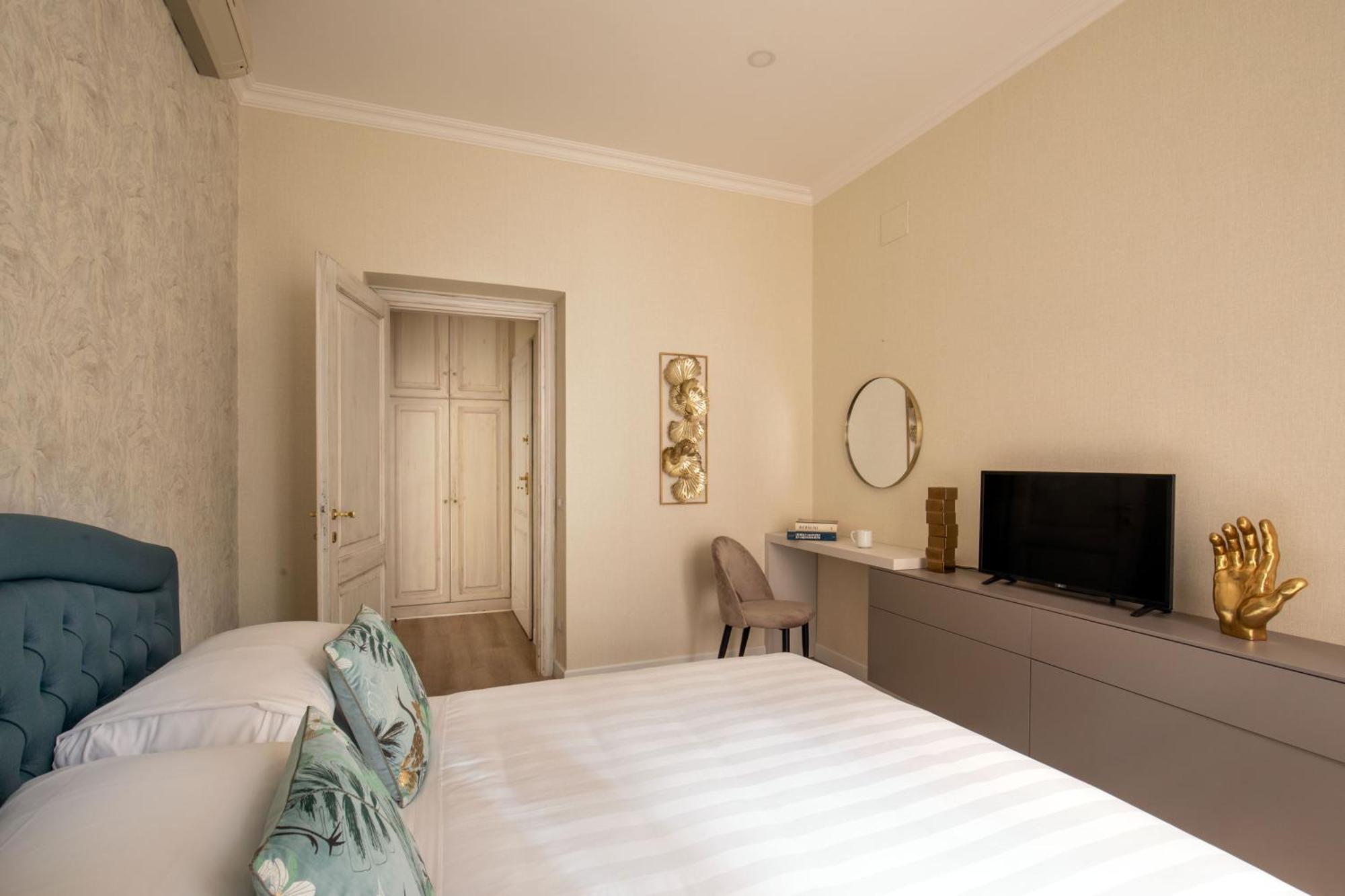 Superior Apartment - Via Vittoria 50