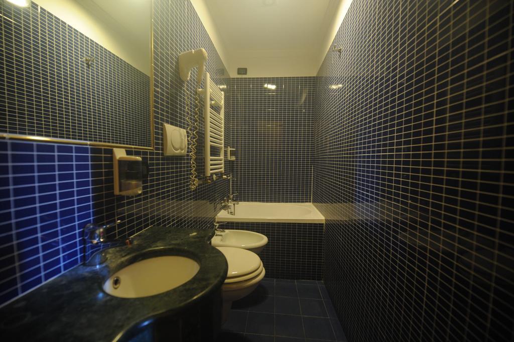 Triple Room,707945584:JPEG