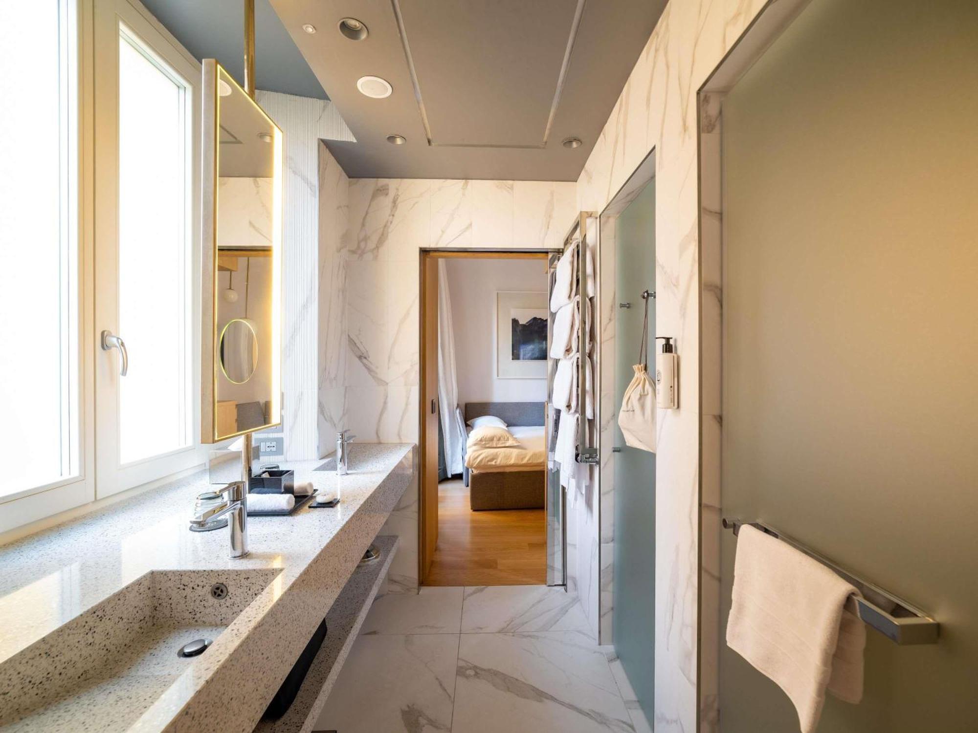 Junior Suite Room
