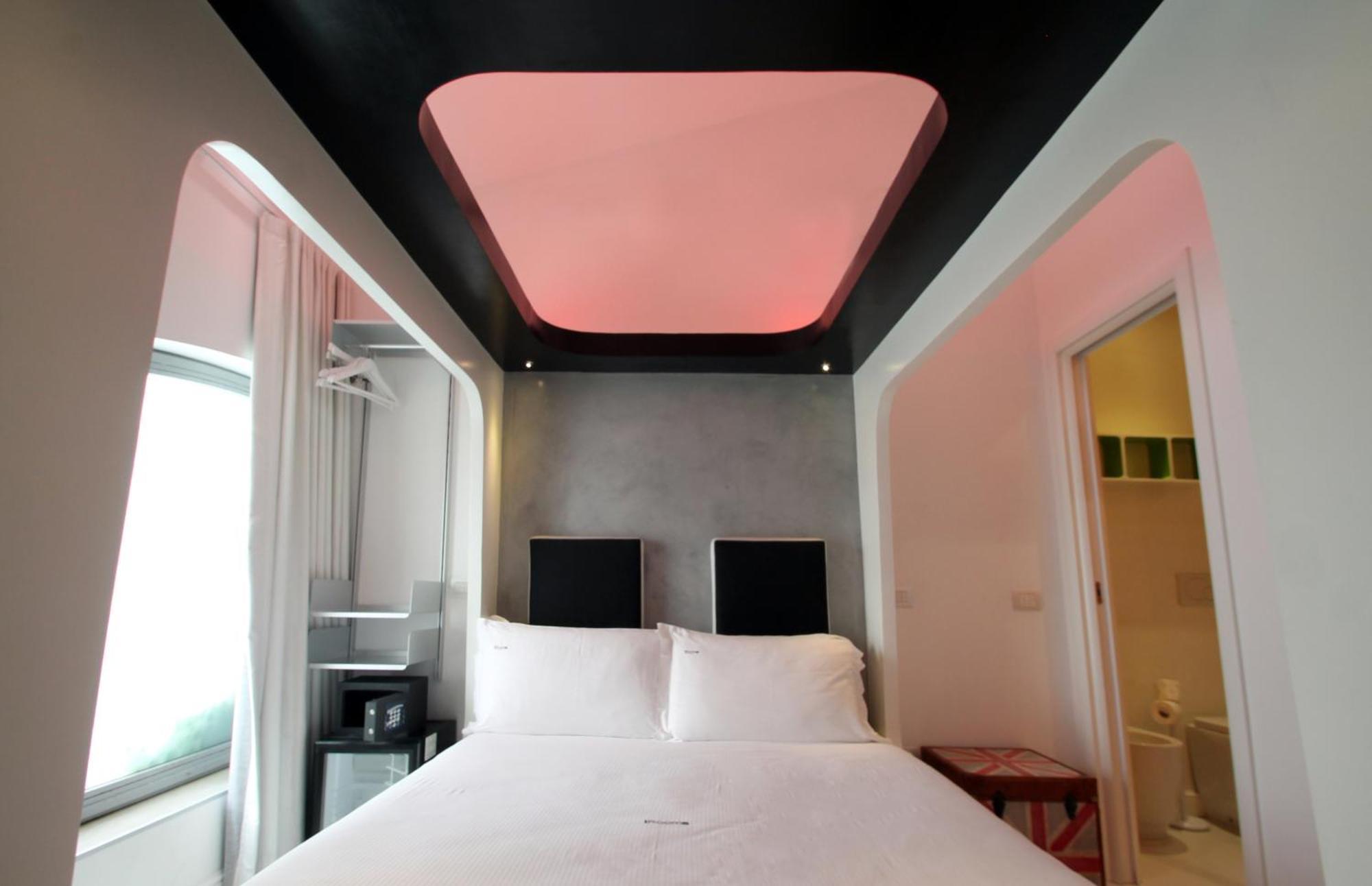 Double Room,416335266:JPEG