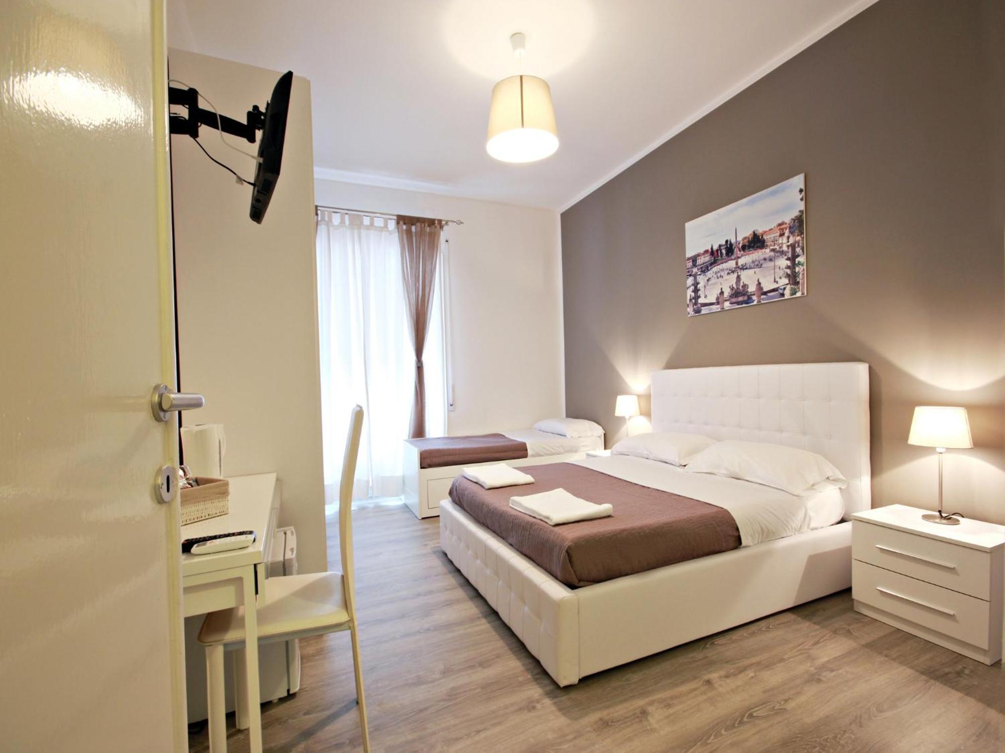 Comfort Triple Room