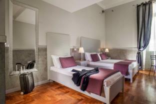 Triple Room,694057542:JPEG
