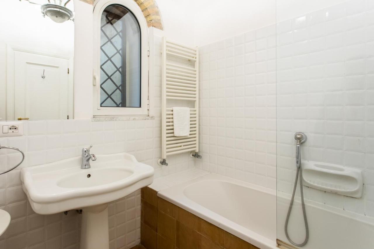 Two-Bedroom Apartment (4 Adults)