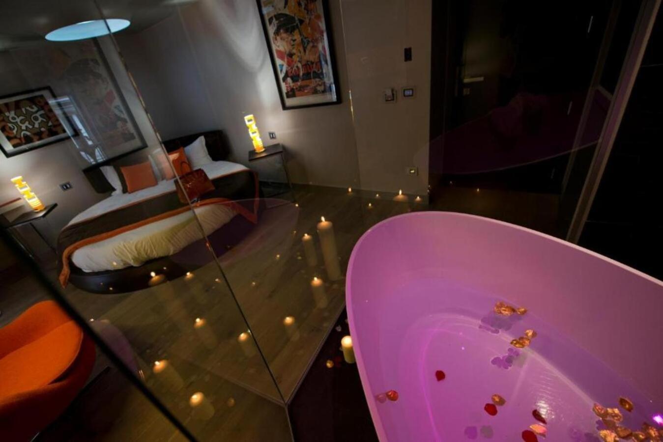 Junior Suite Hot Tub