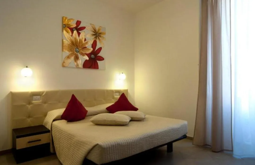 Ara Pacis Inn-1