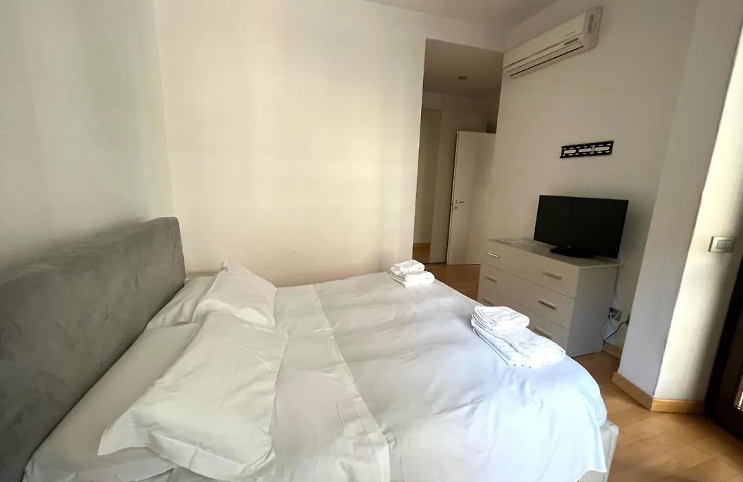 Luciano Laterani Guest House-1