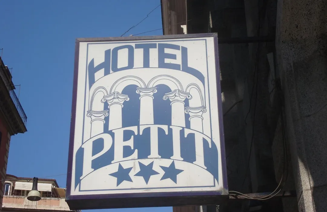 Hotel Le Petit-1