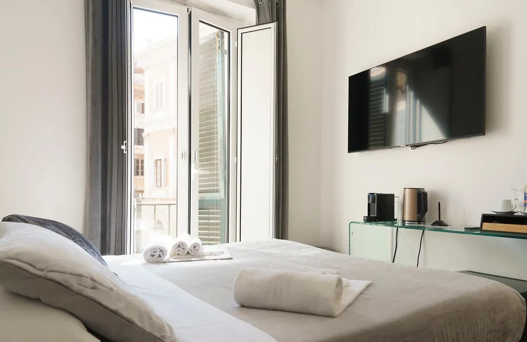 Piazza Venezia Grand Suite-1