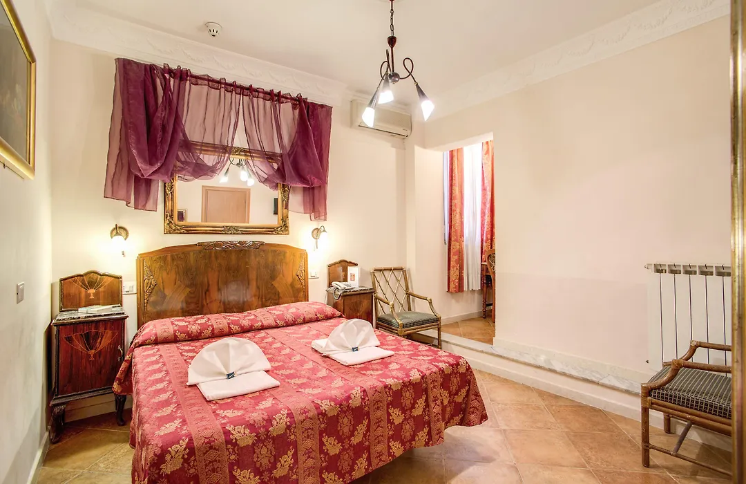 Hotel Caravaggio-1