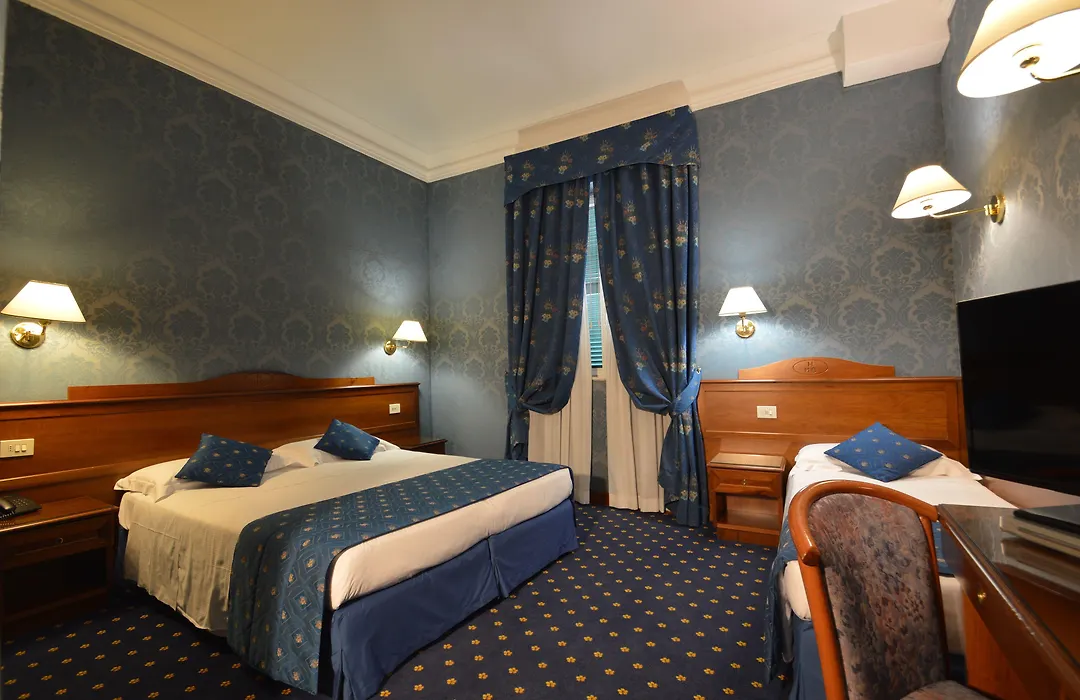 Hotel Montecarlo-1
