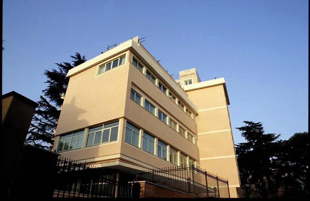 Sunrise Hotel-1