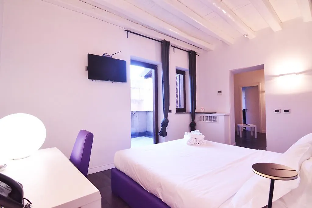 Hotel De Rome-1