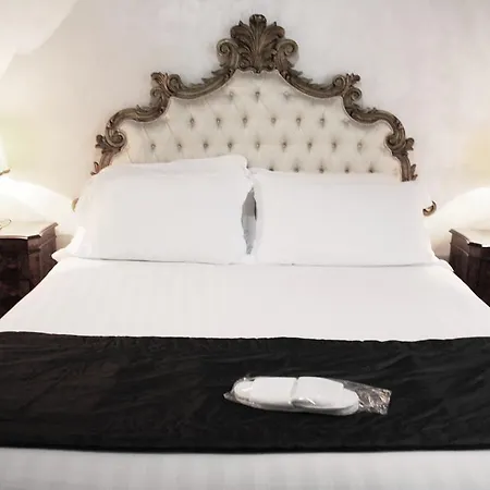 Piazza Di Spagna Suites-2