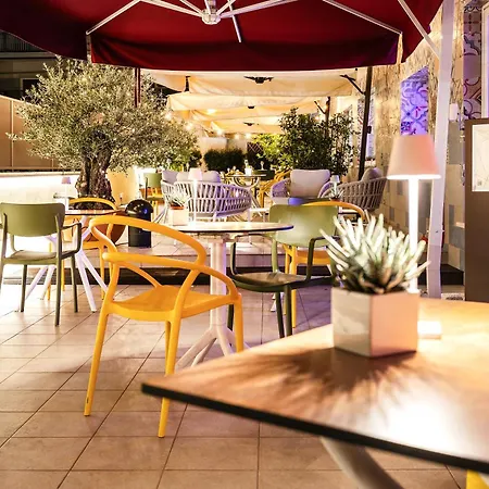 Adesso Hotel-2