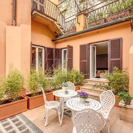 Charme Spagna Boutique Hotel-2
