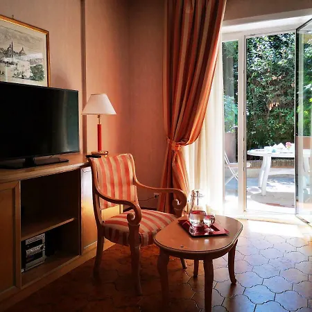Aurelia Residence San Pietro Aparthotel-3